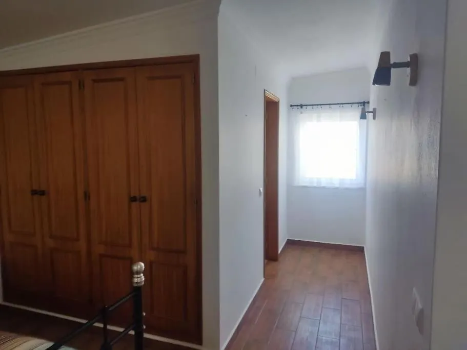 Central Location 3 Bedroom Villa Albufeira 0*,  Portugal