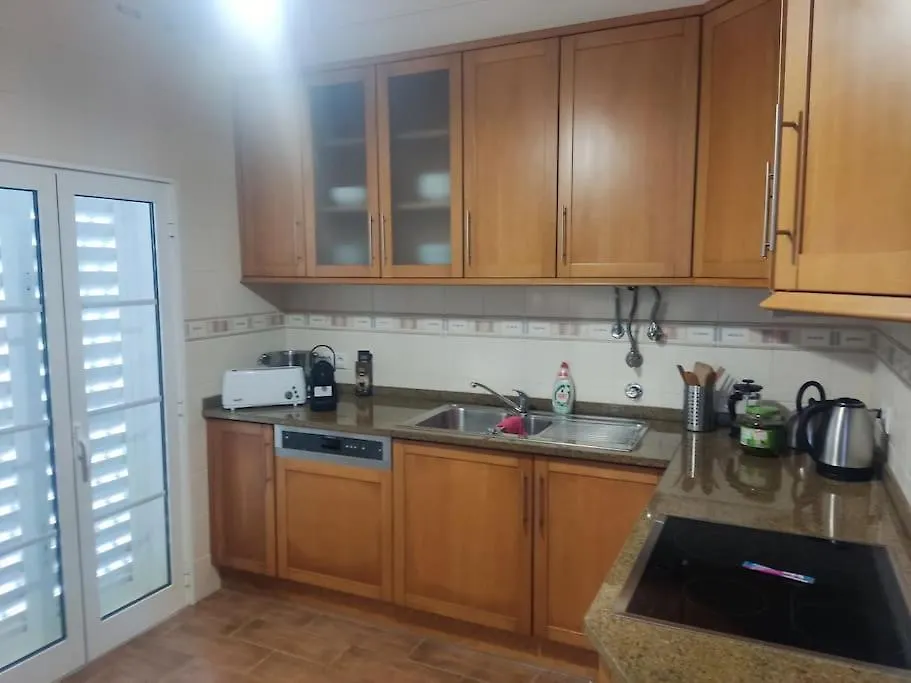 Central Location 3 Bedroom Villa Albufeira 0*,