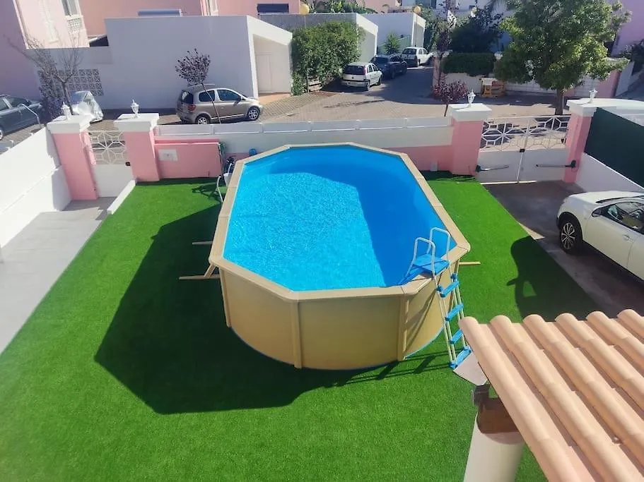 Central Location 3 Bedroom Villa Albufeira 0*,
